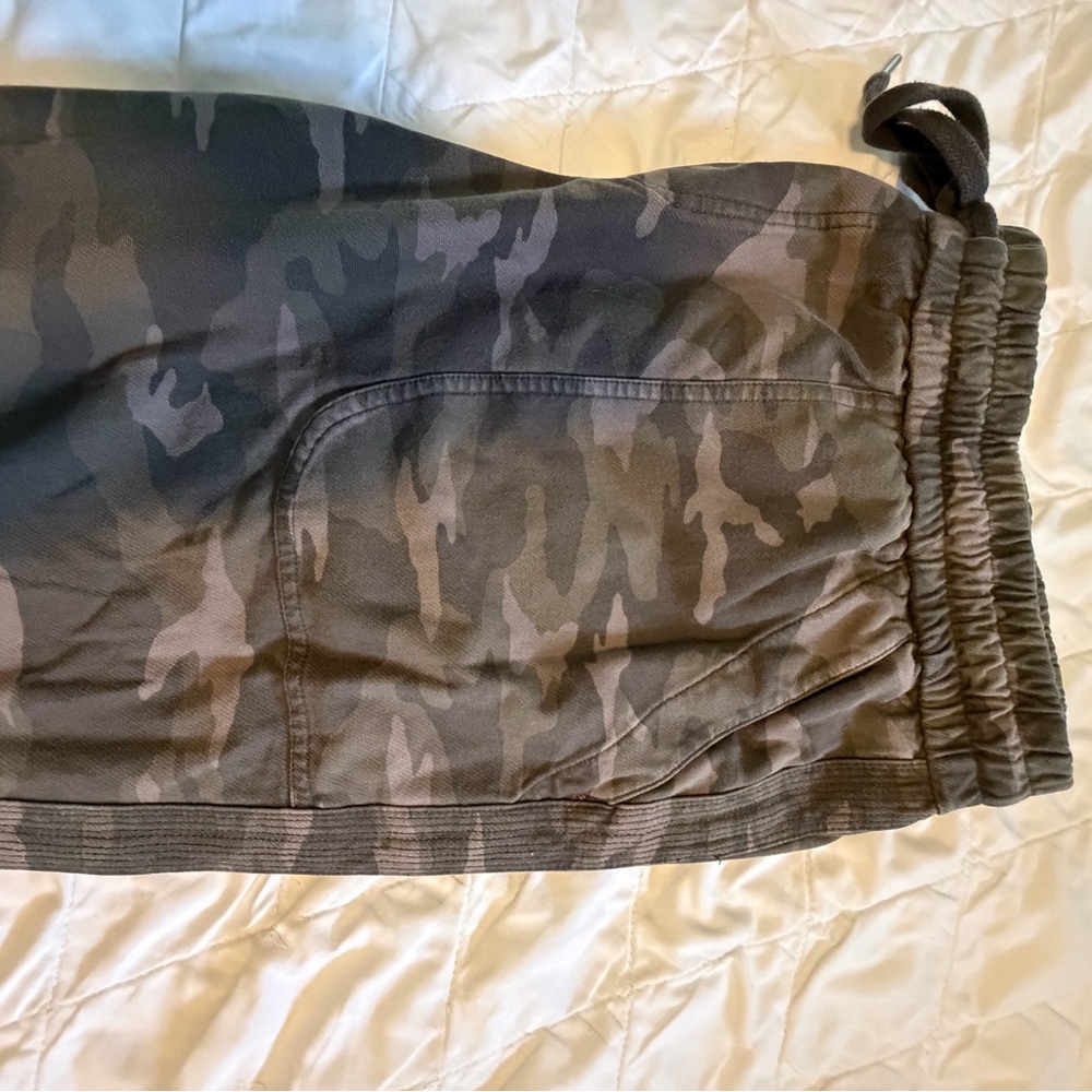 Athleta Camo Farallon Jogger in Olive Green